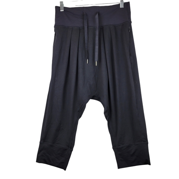COPY - Lululemon Harem Crop Pants Size 10 - Picture 3 of 10